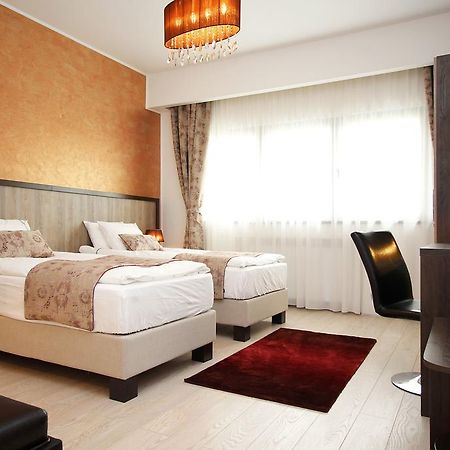 Studio Old Town Букурещ Екстериор снимка